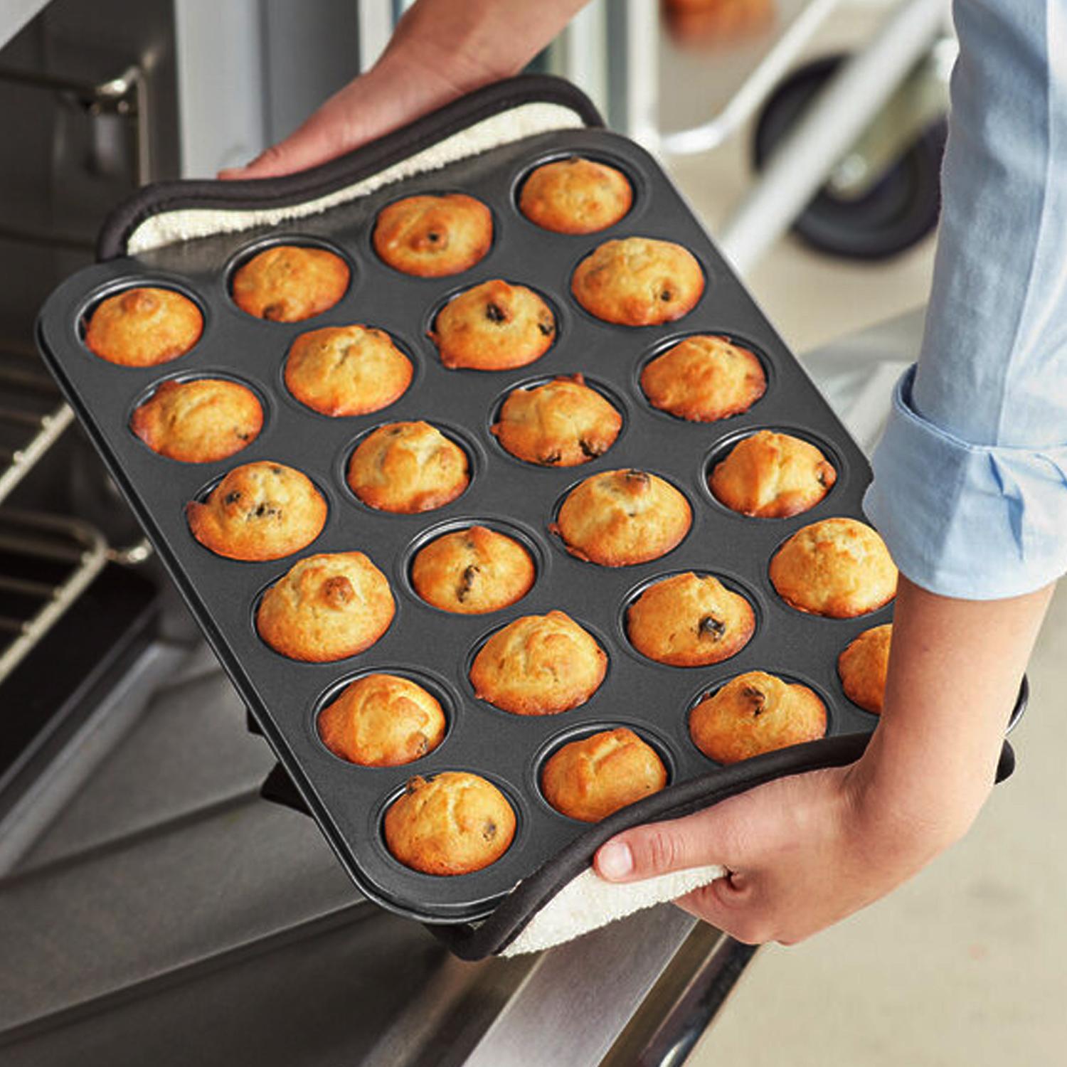 MERRIT CARBON STEEL 24 HOLE MINI CUPCAKE PAN