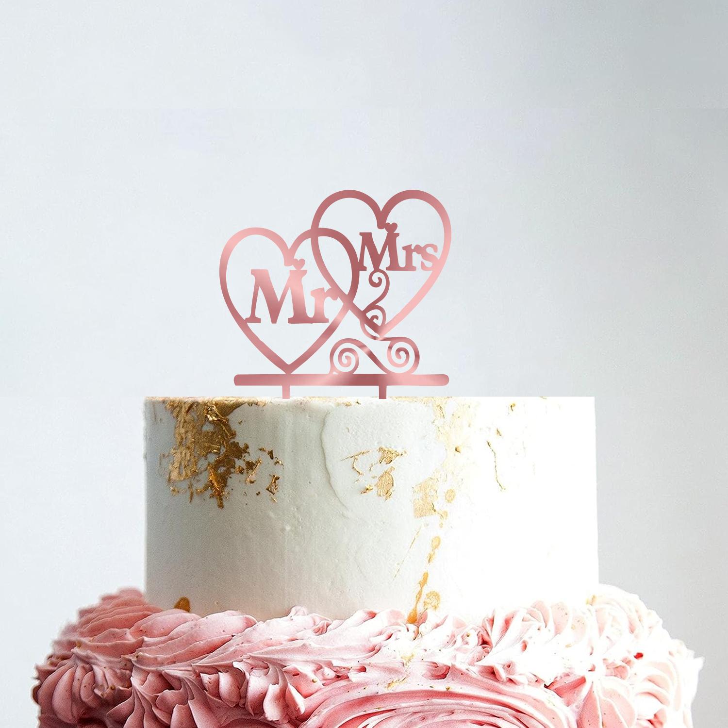 ROSE GOLD ACRYLIC MR & MRS TOPPER WITH HEARTS DETAIL