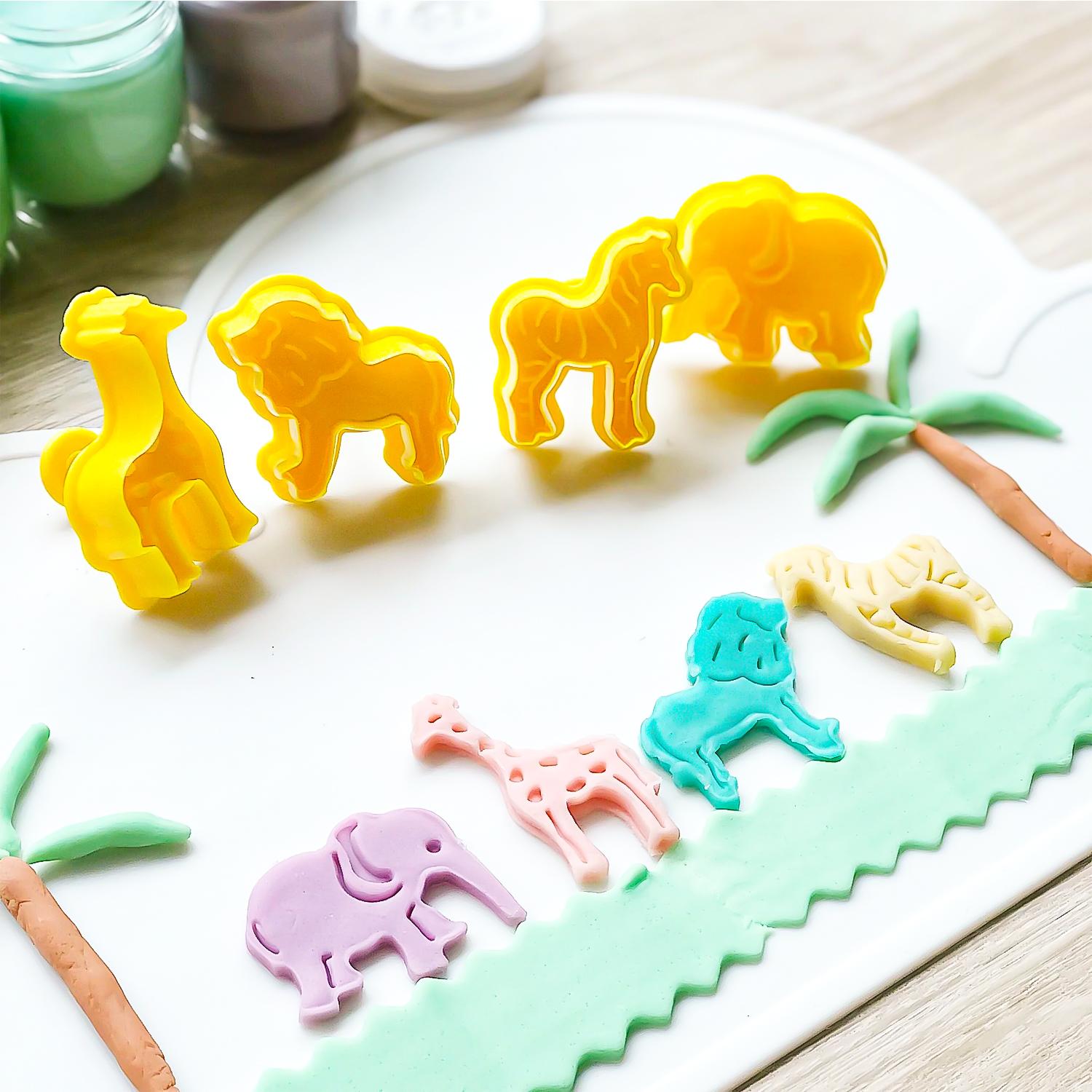 SET OF 4 ANIMAL PLUNGER CUTTER